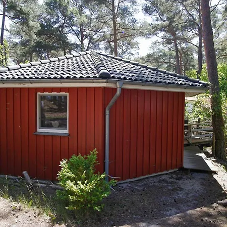 Holiday home Tipi 365 - Strandnahes Ferienhaeuschen Mit Terrasse Und Kostenfreier Nutzung Des Ahoi!-schwimmbades In Sellin Goehren (Ruegen)
