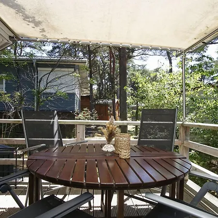Tipi 365 - Strandnahes Ferienhaeuschen Mit Terrasse Und Kostenfreier Nutzung Des Ahoi!-schwimmbades In Sellin *