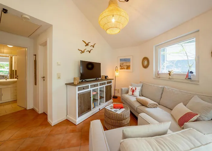 Tipi 365 - Strandnahes Ferienhaeuschen Mit Terrasse Und Kostenfreier Nutzung Des Ahoi!-schwimmbades In Sellin Tatil Evi Goehren (Ruegen)