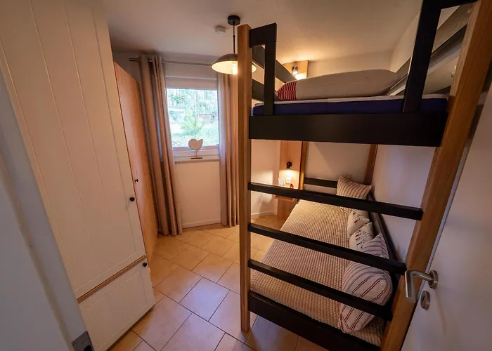 Tipi 365 - Strandnahes Ferienhaeuschen Mit Terrasse Und Kostenfreier Nutzung Des Ahoi!-schwimmbades In Sellin Tatil Evi