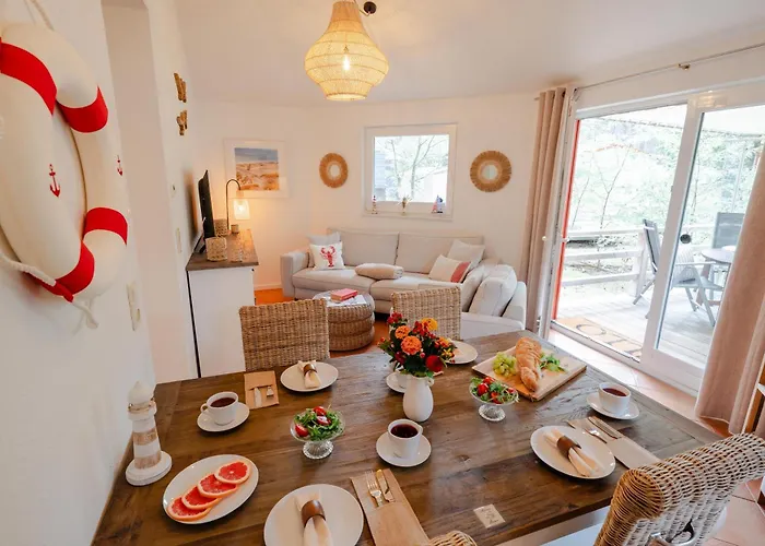 Tipi 365 - Strandnahes Ferienhaeuschen Mit Terrasse Und Kostenfreier Nutzung Des Ahoi!-schwimmbades In Sellin Tatil Evi *